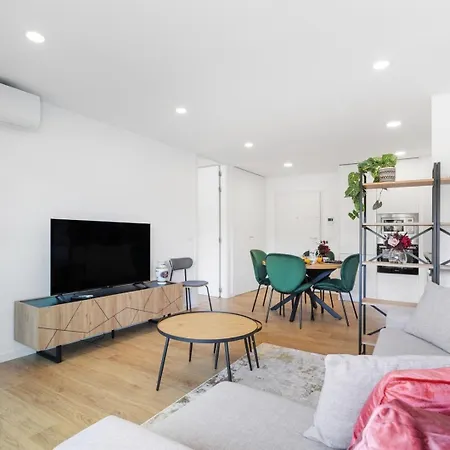 Sunny | Balcony & Pool Daire Espinho (Aveiro)