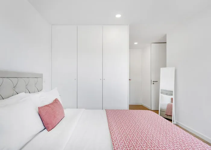 Sunny | Balcony & Pool Daire *