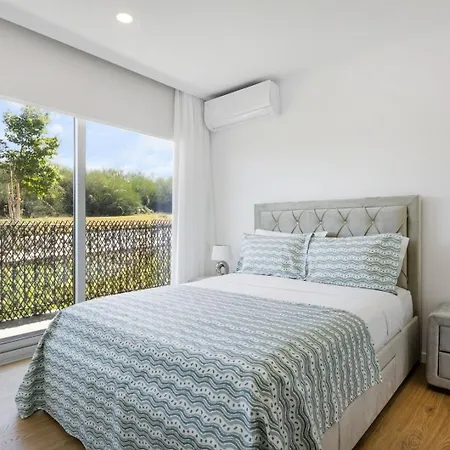 Apartamento Sunny | Balcony & Pool *