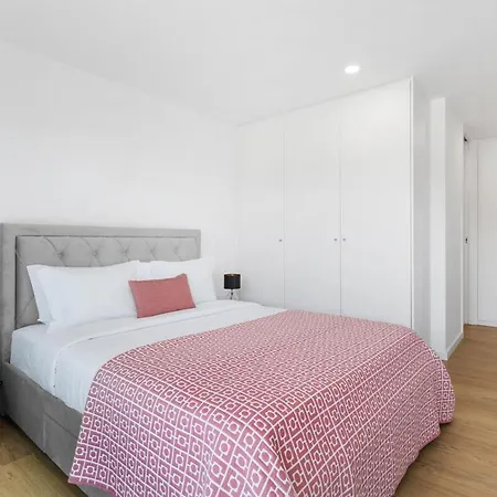 Apartman Sunny | Balcony & Pool *