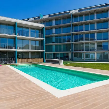 Sunny | Balcony & Pool Appartement Espinho (Aveiro)