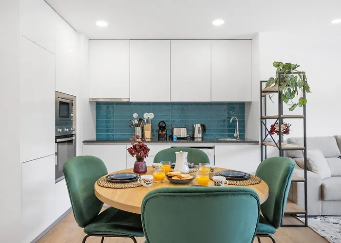 Sunny | Balcony & Pool Apartamento *