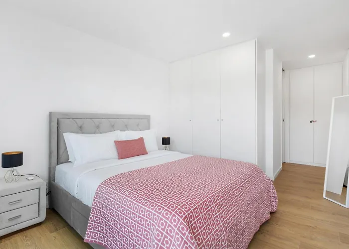 Apartamento Sunny | Balcony & Pool *