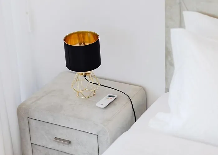 Sunny | Balcony & Pool Apartamento *