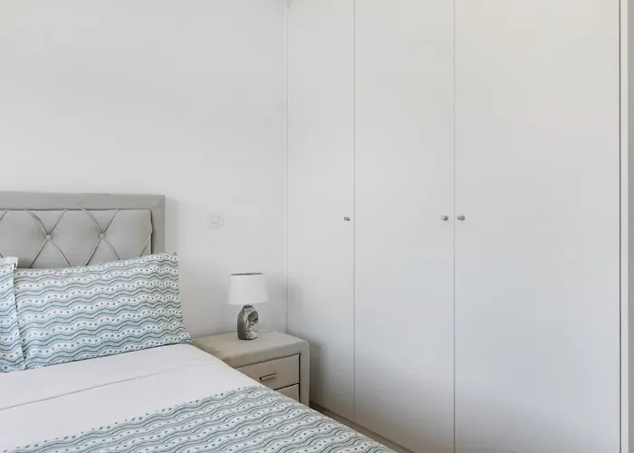 Sunny | Balcony & Pool